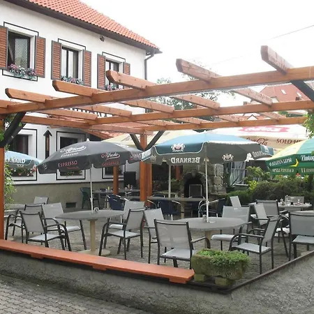 Kovarna 3* ديشين