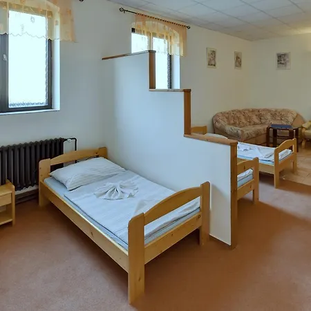 Ξενοδοχείο Kovarna 3*